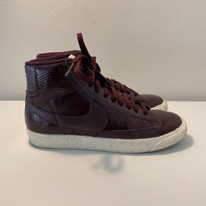 Nike Blazer Mid - Maroon Snake Embossed